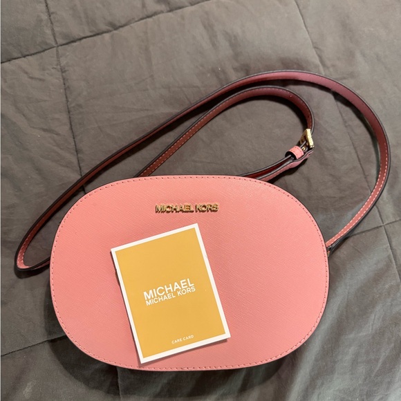 MICHAEL KORS Jet Set Travel Medium Saffiano Leather Crossbody Bag Primrose NWT - Picture 2 of 4